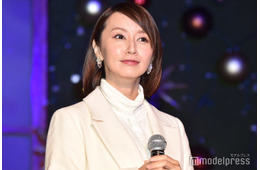 鈴木亜美、長女顔出しの2ショット公開「美人親子」「そっくり」と反響
