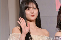 乃木坂46中村麗乃、純白コーデで美脚披露「リアルプリンセス」「スタイル抜群」の声