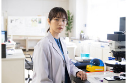 のん、リケジョ役で日曜劇場「キャスター」出演決定 主演・阿部寛と12年ぶり共演