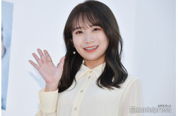 秋元真夏、パジャマ姿のプライベートショット公開「ほろ酔い？」「彼女感すごい」と反響
