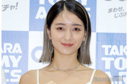 みちょぱ、ミニ丈で美ウエストちらり「かっこよすぎ」「抜群スタイル」と反響