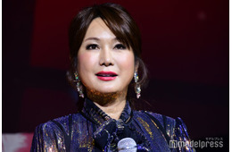 はるな愛、水着姿で美谷間披露 ハワイでのオフショットに「セクシー」「美しい」と反響
