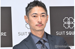 PINKY、夫・窪塚洋介の芸能生活30周年を祝福 夫婦ショットも公開「豪華な会」「素敵」と反響