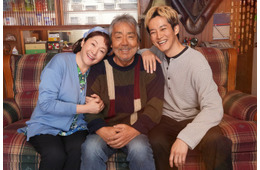 松坂桃李“家族愛”語る特別映像公開 寺尾聰＆松坂慶子との写真も解禁【父と僕の終わらない歌】