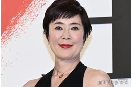 寺島しのぶ、息子との寝そべりショット公開「綺麗なお顔」「そっくり」の声