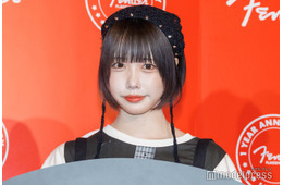 あの、ミニ丈ラブリーワンピで美脚披露「脚長くて綺麗」「可愛すぎる」と反響
