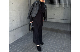 重く見えないオールブラックコーデの秘訣とは？洗練された辛口モードの絶妙バランス【40代の毎日コーデ】