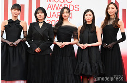 乃木坂46、透明感際立つブラックドレス姿 梅澤美波ら5人でレカペ登場【MUSIC AWARDS JAPAN】