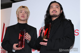 Creepy Nuts、最多9冠で語った「ヒップホップアーティスト」としての誇り「来年も頑張らないといけない」と意気込みも【MUSIC AWARDS JAPAN】