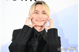SKY-HI、頬ハートは「人生で初めて」可愛らしいポーズ要求に照れ HANAら楽しみなアーティスト語る【ASEA 2025 レッドカーペット】