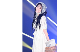 YouTuberさくら、投げキッスに会場悶絶 ガーリーコーデで透明感放つ【TGC teen ICHINOSEKI 2025】
