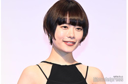 杉咲花、ノースリーブドレスで登場「アンメット」「海に眠るダイヤモンド」撮影回顧【第62回ギャラクシー賞】