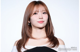 NiziUマユカ、雰囲気ガラリのヘアスタイルに反響続々「大人っぽい」「美人が際立つ」