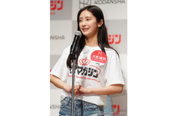 「ミスマガジン2024」大西陽羽、ミニ丈私服で美脚スラリ 韓国満喫ショットに「スタイル抜群」「ドキッとした」と反響