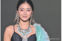 みちょぱ、鏡越しの親子ショット公開 エステでペア施術