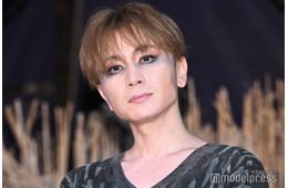 SUPER EIGHT安田章大、大病経ての舞台は「自分自身の生き方を投影」開幕控え意気込み語る【愛の乞⾷／アリババ】