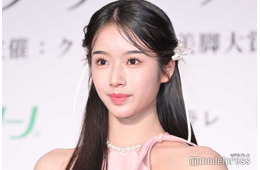 藤岡弘、の娘・天翔天音、ティアラ×オフショルミニドレスで抜群スタイル披露 20歳誕生日に祝福の声「リアルプリンセス」
