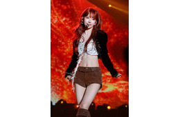 LE SSERAFIM・SAKURA、13年前に衝撃受けたステージで再びパフォーマンス 現在の想いとは「アイドルという世界はどうしても数字で比べられてしまう」