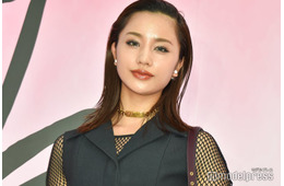 高橋メアリージュン、ハイライト入れた新ヘア披露「美しい」「似合ってる」と反響