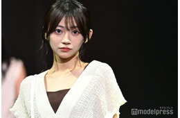 CUTIE STREET板倉可奈、涼しげオールインワンで大人な雰囲気【オキコレ2025】