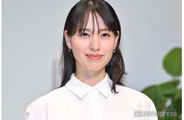 戸田恵梨香、美デコルテ大胆開放 ベアトップ姿に「着こなせるのがすごい」「見惚れる美しさ」の声