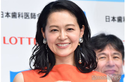 黒谷友香、庭から採った梅で初の梅酒作り「本格的ですごい」「絶対美味しい」の声