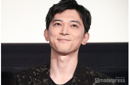 吉沢亮「美しい俺待ってないの…？」ファンとの交流で嘆き “以心伝心”に歓喜も【「ババンババンバンバンパイア」FC限定試写会】
