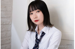くれまぐ・浅見めい、ミニTシャツから美ウエスト披露「タトゥー？」「セクシー」と反響