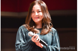華原朋美、“保育園で1番背が高い”息子との2ショット披露「イケメンオーラ出てる」「骨格似てる」の声