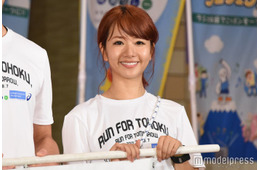 Dream Aya「髪の毛もメイクもボサボサ」長女抱っこした38歳誕生日の姿に反響「親近感わく」「母として共感」
