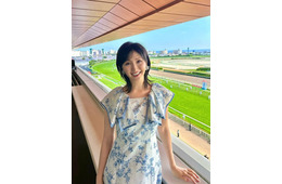 横山ルリカ、膝上ゴルフウェア姿に反響「脚長すぎ」「圧倒的存在感」