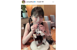 芹那、美脚ちら見せ 太もも穴開きワンピ姿に反響「セクシー」「似合うのすごい」