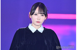 ≠ME鈴木瞳美、ベアトップ私服で美デコルテ全開 ヘアスタイルにも注目集まる「レア」「大人っぽい」