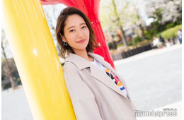 吉田明世アナ、子どもとの3ショット公開「おそろいの服可愛い」「ほっこり」の声
