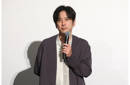 二宮和也、約3000人と秘密共有 “歩く男”も登場で観客騒然【８番出口】
