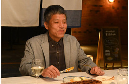 勝村政信、アドリブでTravis Japan中村海人を翻弄 物語をかき回す存在に【ミッドナイト屋台2～ル・モンドゥ～】