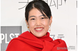 横澤夏子、お揃いの服着た娘3人公開 果物狩りでの家族ショットに「リアルすぎる母像」「可愛い」と反響