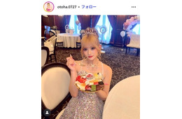 「今日好き」倉八音羽、ノースリ＆ミニ丈で美スタイル際立つ「カチューシャ可愛い」「スタイル抜群」
