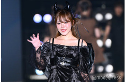 YouTuberになに、赤ノースリーブドレス姿で美肌全開「色っぽい」「腕細くて綺麗」