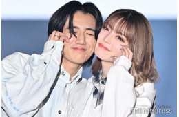 「今日好き」ゆいはるカップル、海での寄り添いショット公開 3年3ヶ月記念日報告に「雰囲気似てきた」「愛おしい」の声