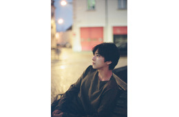 timelesz佐藤勝利、初のソロ写真集決定 リスボン・台中など1年以上かけて撮影【A Bird on Tiptoe】