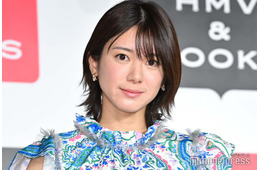 元AKB48大西桃香、水着姿のオフショット公開「可愛すぎる」の声