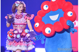 ミャクミャク「TGC」最多出演キャラも最後に初めて口開く しなこと激しいダンスコラボ 【TGC2025A/W】