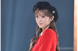 櫻坂46田村保乃、ベレー帽がアクセント“秋っぽ”ガーリーコーデで登場【TGC2025A/W】