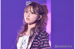 辻ちゃん長女・希空（のあ）平成風“姫ギャル”コーデで魅力全開 レースタイツで美脚披露【TGC2025A/W】