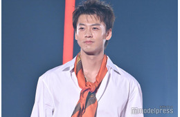 竹内涼真、客席からサプライズ登場「TGC」3年ぶり出演【TGC2025A/W】