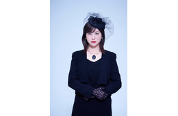 吉高由里子、3年ぶり舞台出演 蓬莱竜太と“念願初タッグ”で「シャイニングな女たち」上演決定