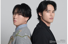 宮舘涼太、水上恒司をSnow Man体験に“お誘い”？互いの芝居に刺激も「相当な努力と経験がないとできない」【「火喰鳥を、喰う」インタビュー後編】