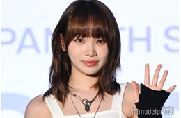 LE SSERAFIMチェウォン、美ウエスト際立つTシャツ姿「スタイル抜群」「ラフで可愛い」
