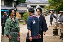 長澤まさみ、永瀬正敏・キンプリ高橋海人らとの“熱演”裏側公開 時代劇初主演で存在感放つ【おーい、応為】